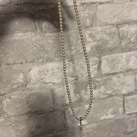 Pearl cross diamond necklace - Picture 2 of 2